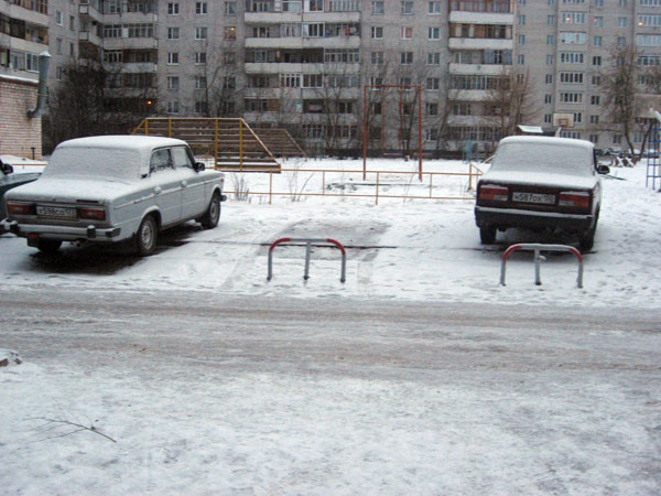 Незаконная парковка в Правдинском
