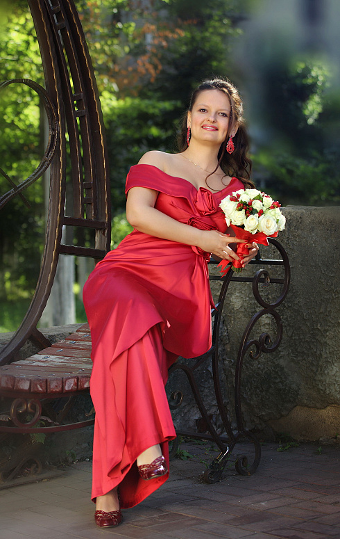 Портрет невесты в красном